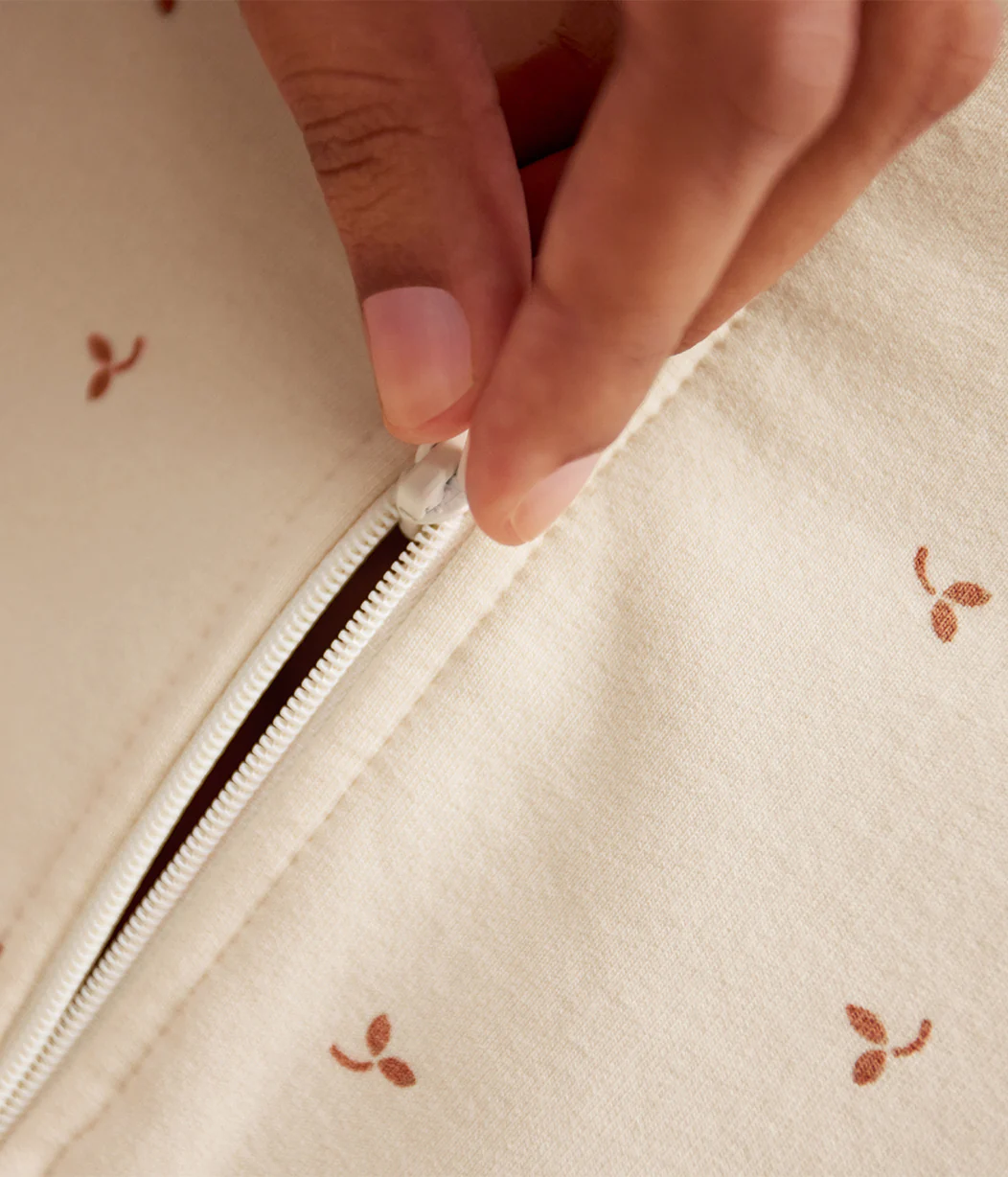 Swaddle Up™ 1.5 TOG Cotton Oatmeal Twigs - Image 8